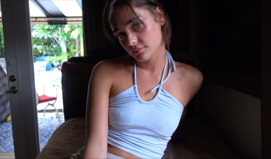 In homemade porn video, stepsister licks brothers dick