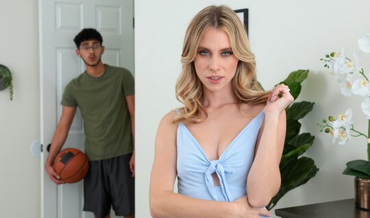 Blonde wet pussy attracted the attention of a modest guy