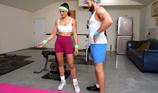 Смотреть MILF онлайн