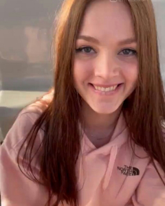 ШиТейксБиг - SheTakesBig